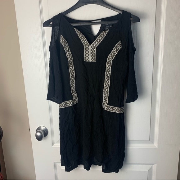 𝅺PAPILLON Swim Cover up with Cutout shoulders - Picture 1 of 3